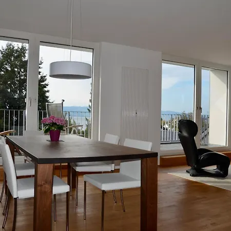 180 Grad Im 2 Og Mit Panoramafenster Und Bergblick