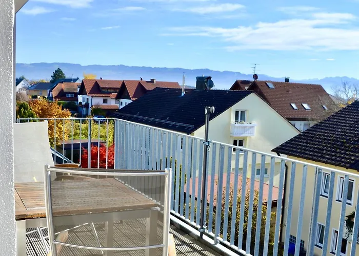 180 Grad Im 2 Og Mit Panoramafenster Und Bergblick Apartman